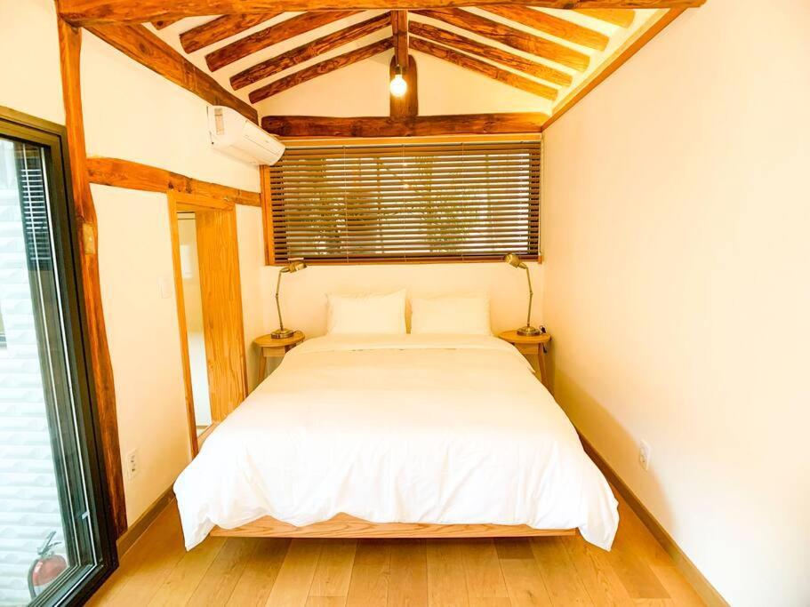 Hanok Jade * Seoul